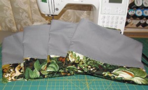 Green/silver pillowcases